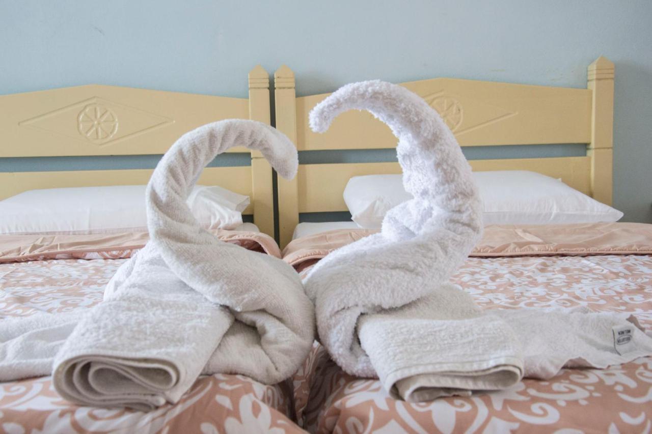 Vardes Hotel Studios Амупи Экстерьер фото