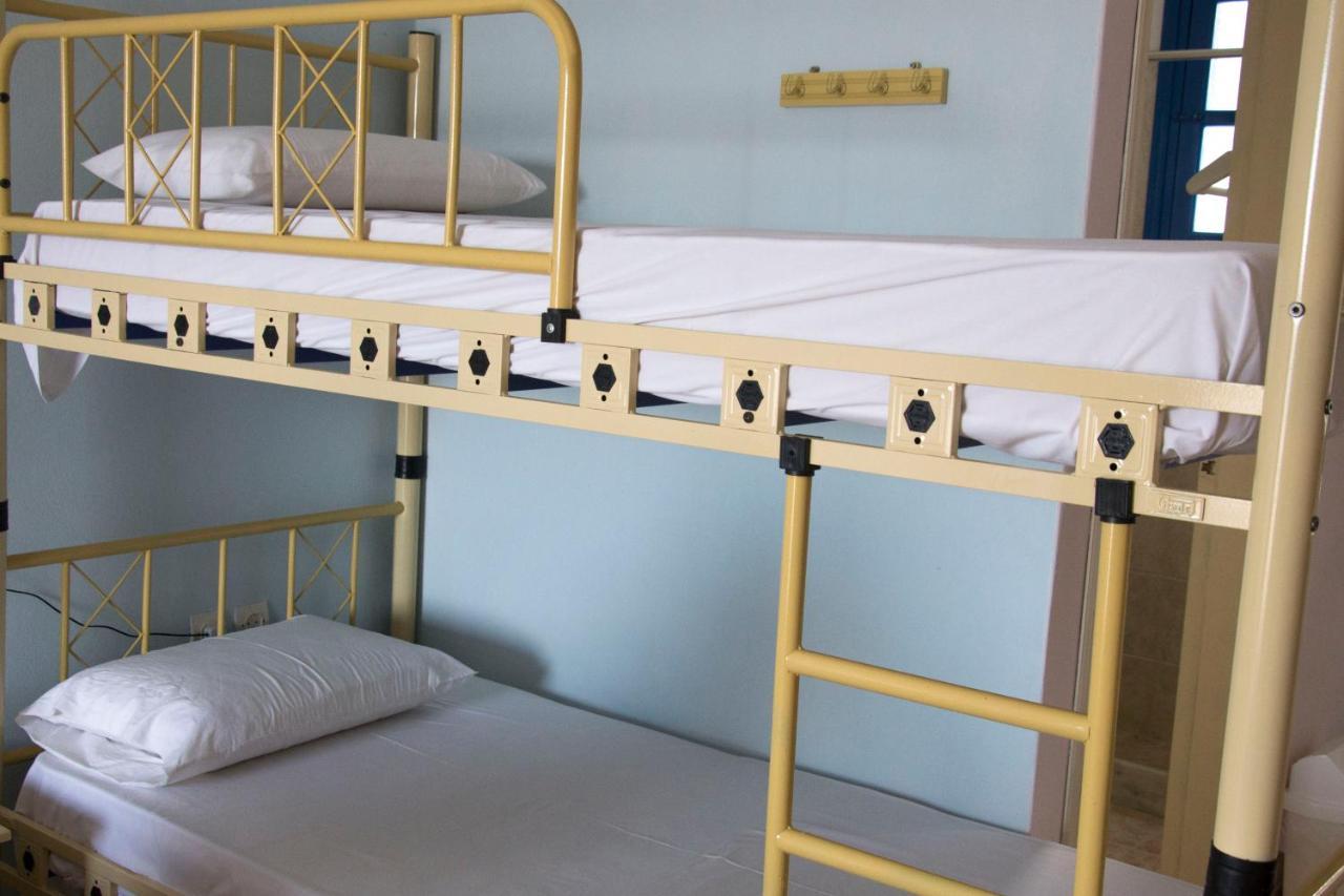 Vardes Hotel Studios Амупи Экстерьер фото