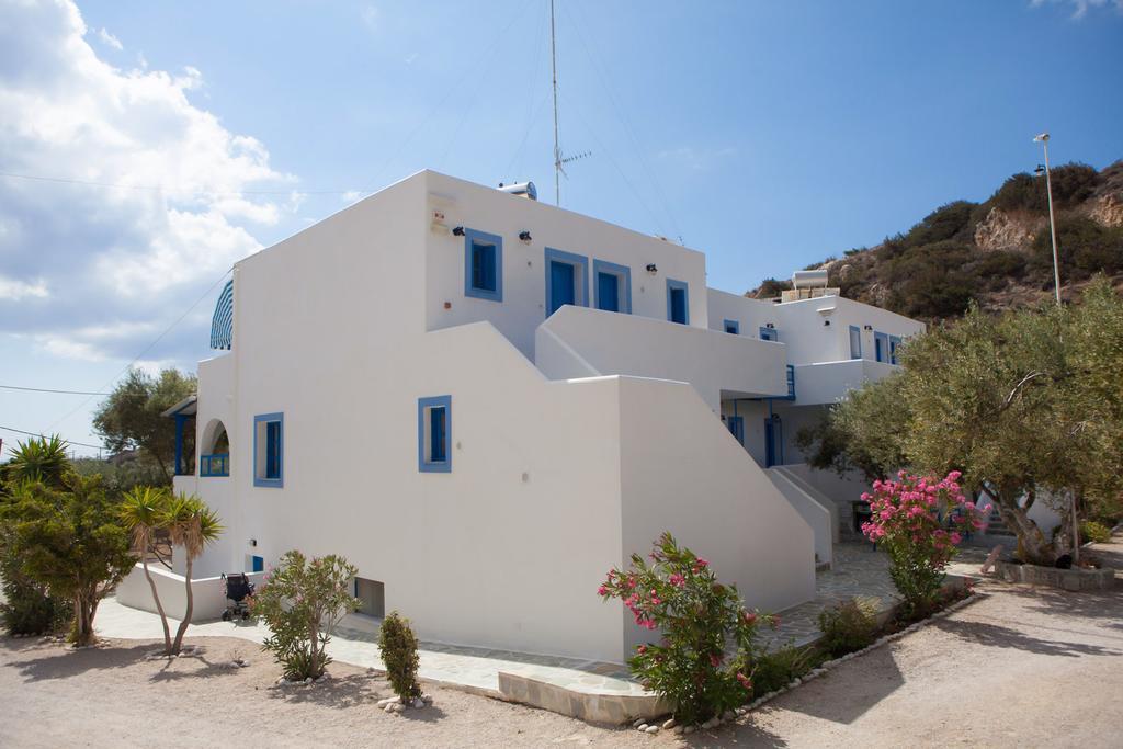 Vardes Hotel Studios Амупи Экстерьер фото